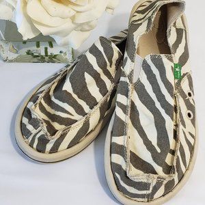 Sanuk Zebra Print Loafer Flats Size 5